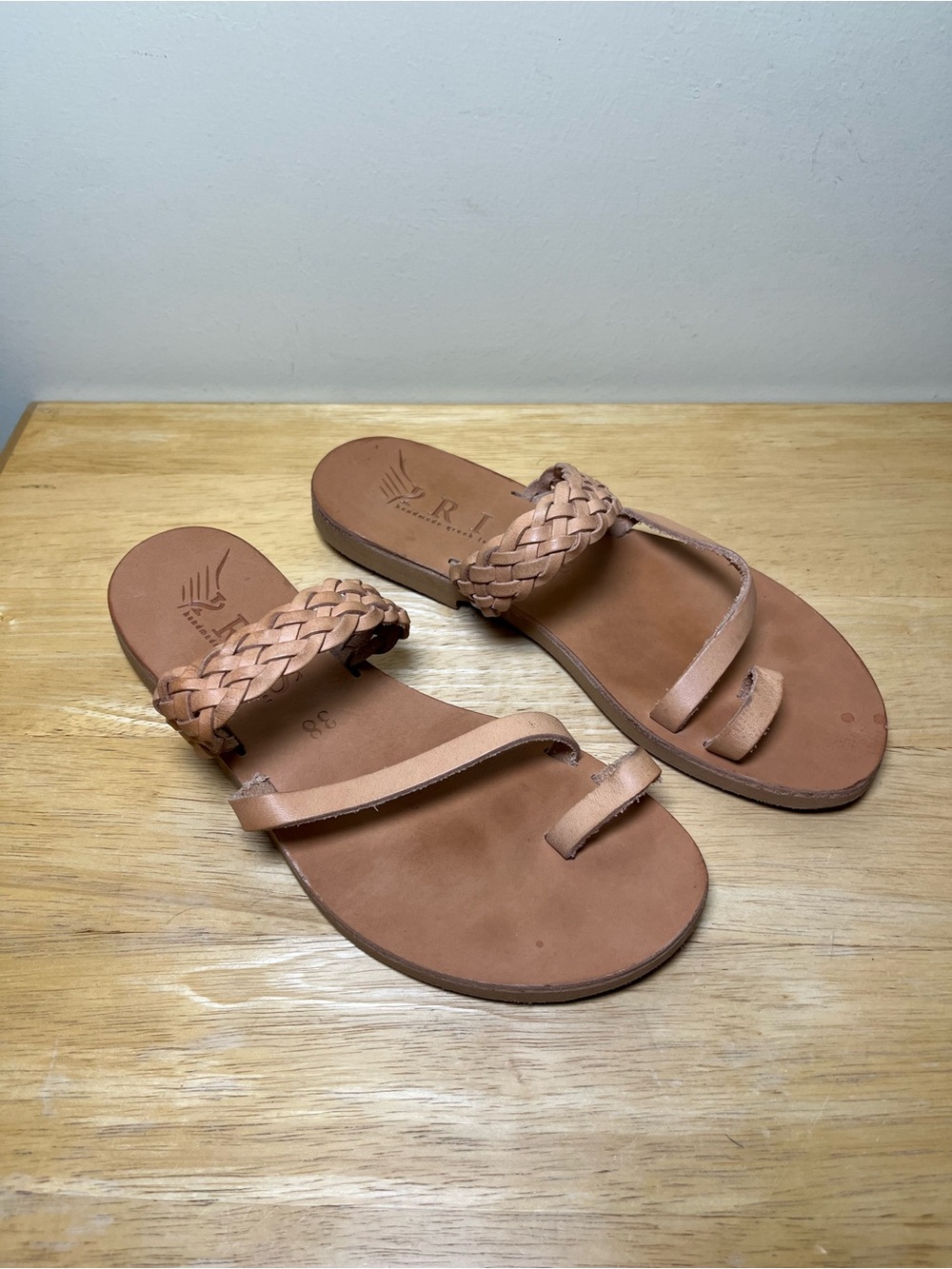 IRIS Greek Leather Braided Sandal Toe Ring Slide Natural Tan Size 38 Women’s 8